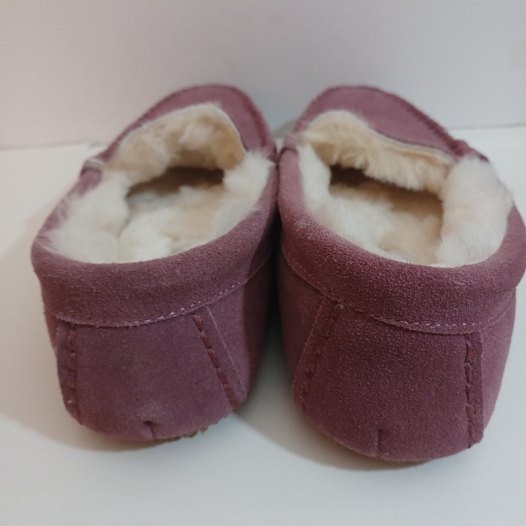 Vermont County Store Woman's Leather/Sherling Rose Pink Slippers Size 6M - Picture 2 of 15
